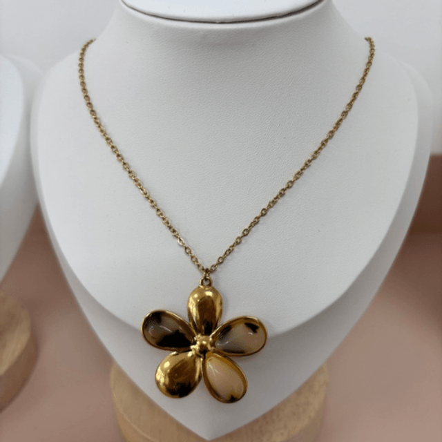Collier Léa