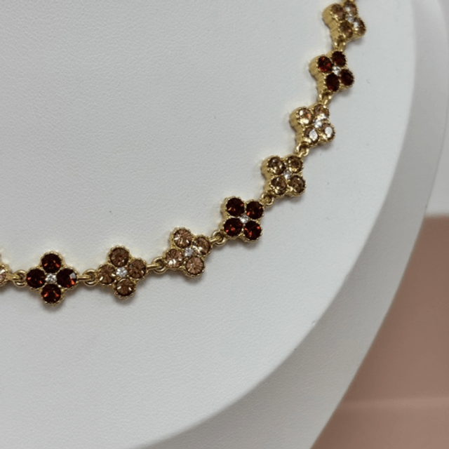 Collier Aria