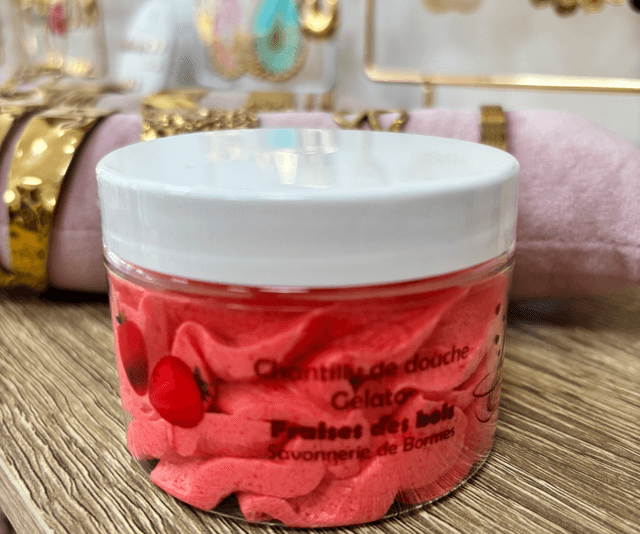 Chantilly de douche fraise des bois 