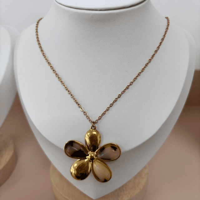 Collier Léa